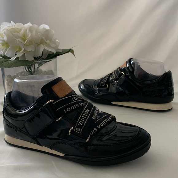 LOUIS VUITTON Black Patent Leather Trainers - Picture 5 of 16